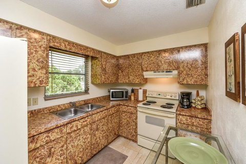 Banana Cabana By Beachside Management - Renee 2