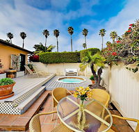 Beach Bungalow In Ventura Cabin