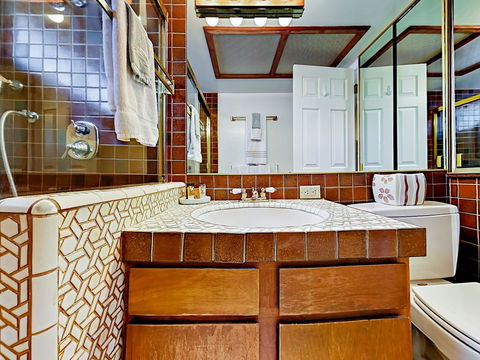 Beach Bungalow In Ventura Cabin - Renee 3