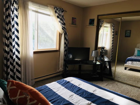 Beach On Canal Shared Home - Renee 2