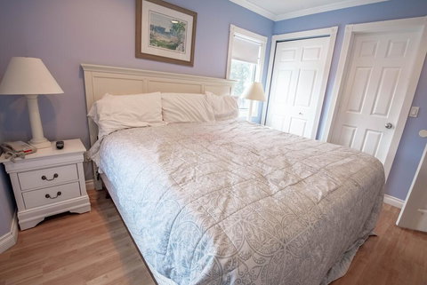 Beach Room 211 - Renee 3