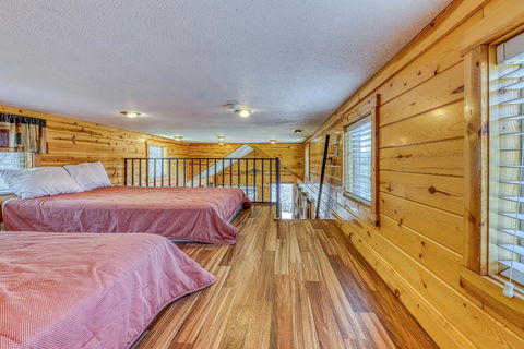 Beachfront Cottages - Renee 3