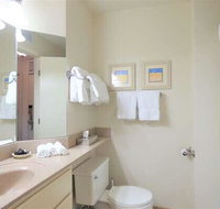 Beautiful 2 Bedroom Lakeside Condo  The Shores