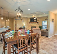 Beautiful Canyon Lake Home with Patio 1 Mi Boat Ramp