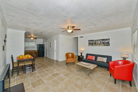 Beautiful Home At Botanical Gardens (#2) - Renee 1