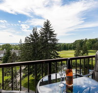Beautiful Lake View Golf Course Condo