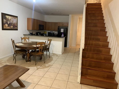 Bedroom Suite In Lauderdale Lakes Townhome - Renee 3