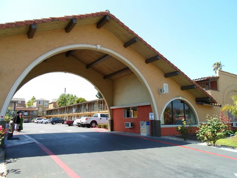 Bella Vista Inn Santa Clara - Renee 0