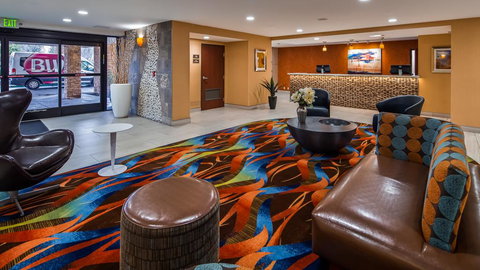Best Western Plus Fresno Airport Hotel - Renee 1