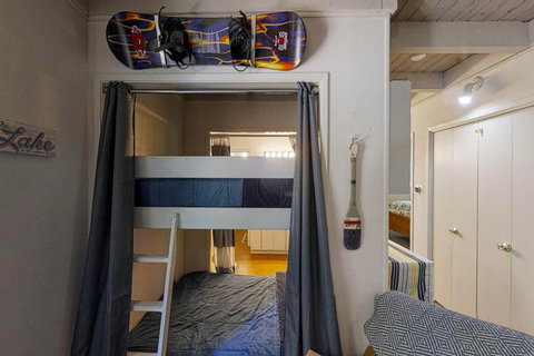 Black Oak Hideaway - Renee 1