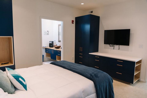 Blue Vista - Renee 3