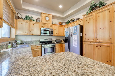 Bonanza Bunkhouse - Renee 3