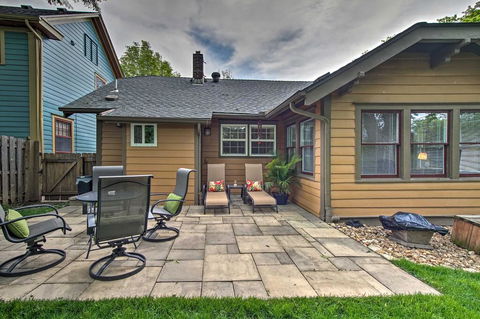 Bright Bungalow With Patio - Walk To Loose Park - Internet Find 1