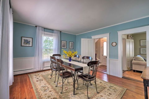 Bright Lake Winnipesaukee Home - Walk To Town - Renee 2