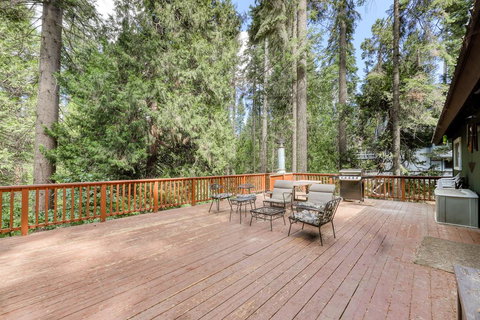 Bullwinkle's Place - Renee 3