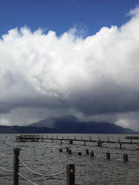 Bungalow On The Lake - Internet Find 3