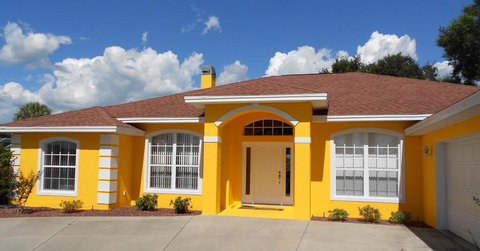 Bursting With Sunshine Pool Home S & G Home - Renee 0