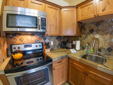 Caples Cottage Townhouse - Renee 1