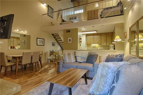 Carnelian Woods Condo (Condo) - Internet Find 0