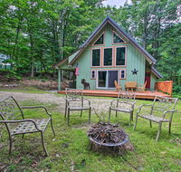 Charming Cabin in North Conway Near 4 Ski Resorts