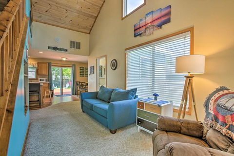 Charming Houghton Lake Cottage With 60ft Private Dock - Renee 3