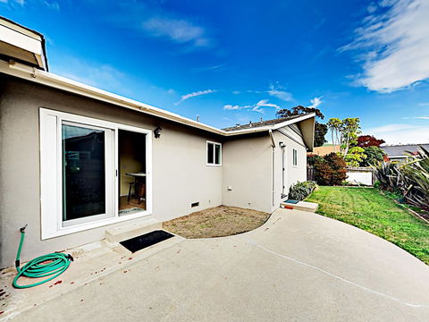 Charming Morro Bay Bungalow Home - Renee 3