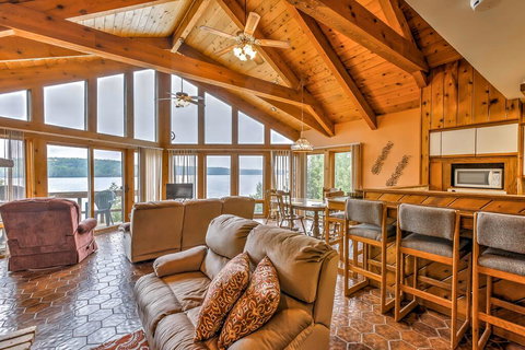 Chicagon Lakefront Cabin With Private Sauna & Dock Home - Renee 2