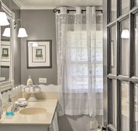 Coastal Walkable Home in Historic Southport