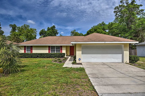 Colorful Ocala Home W/ Private Yard + Grill! - Renee 1