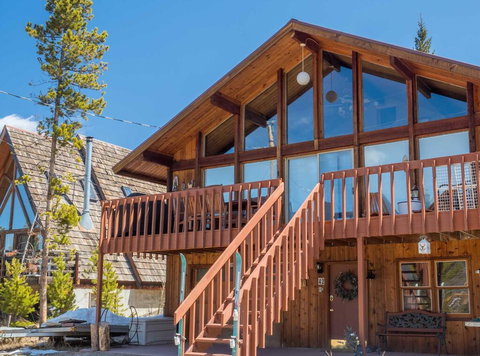 Columbine 1 - Renee 0