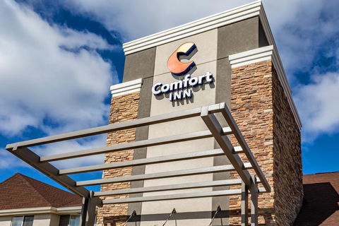 Comfort Inn - Internet Find 0