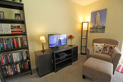 Condo Jelsma- 3 Bedroom - Renee 1