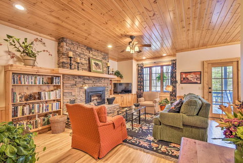 Condo On Golf Course - Mins To Lake Glenville - Swimm 0