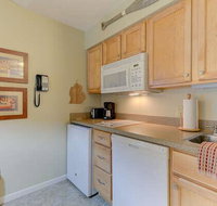 Cozy Country Lakeside Condo