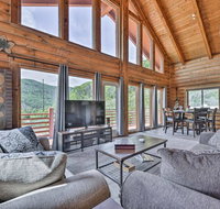Cozy Eden Log Home Near Outdoor Activities