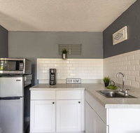 Cozy Garage at the Blue House