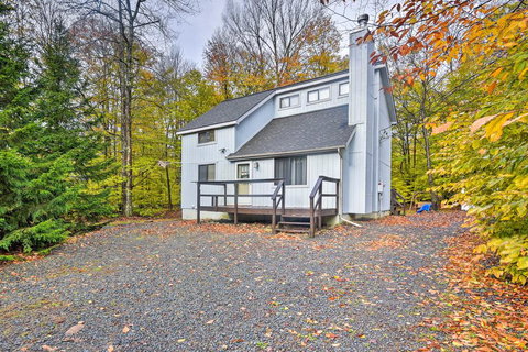 Cozy Getaway With Arrowhead Lake Community Amenities! - Renee 1