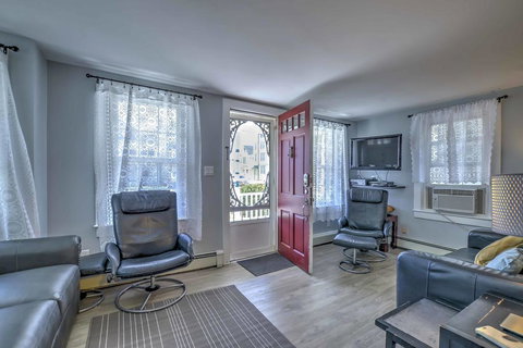 Cozy Ocean Grove Beach Retreat - Walk To The Coast! - Renee 2