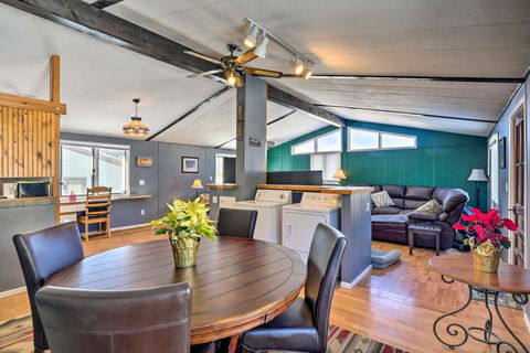 Cozy Retreat With Fireplace - Shuttle To Breck! - Renee 2