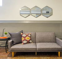 Cozy Studio Apt Minutes to Downtown