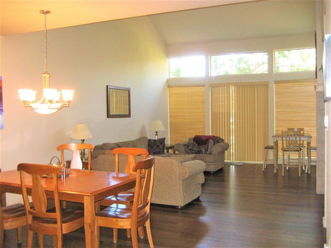 Creekside Comfort And Quiet - Renee 2