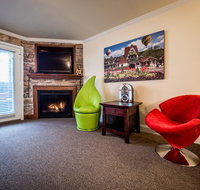 Das Tulip of Helen - Ground floor accessible condo at towns center