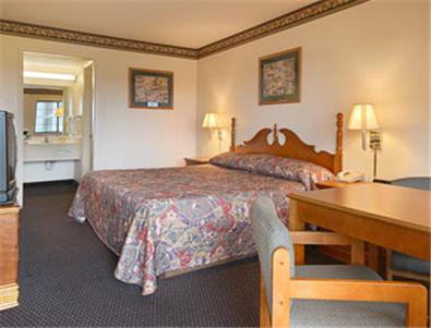 Days Inn & Suites By Wyndham Kokomo - Internet Find 2