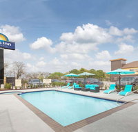 Days Inn  Suites by Wyndham La Porte