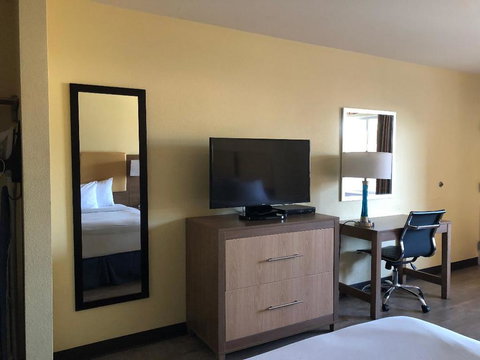 Days Inn By Wyndham Hayward Airport - Renee 1