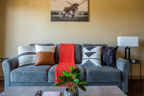 Downtown 1 BR By Frontdesk - Renee 0