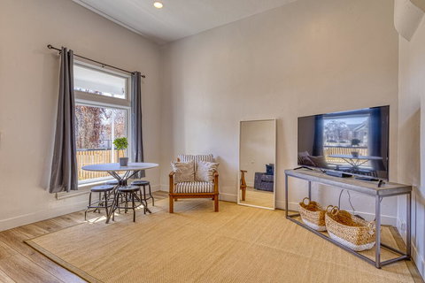 Downtown Salt Lake City Renovated - Temple Square, Vivint Arena, City Creek, Salt Palace - Internet Find 0