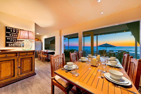 DP-581 - Family Beach Road House - Renee 3