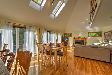 East Falmouth House - 4 Mi To Menauhant Beach! - Renee 2