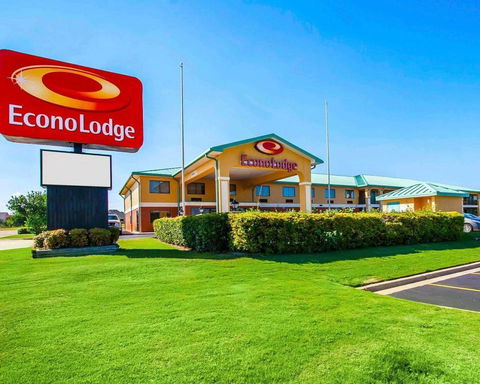 Econo Lodge - Prattville - Renee 0
